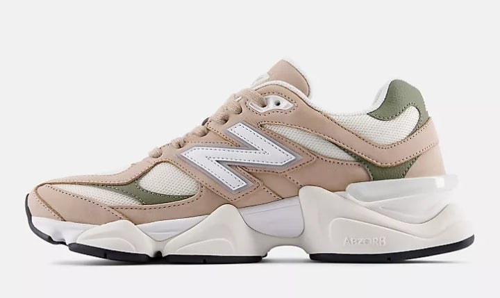 NEW BALANCE 9060 MINDFUL GREY con DARK OLIVINE