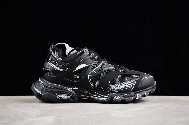 BALENCIAGA