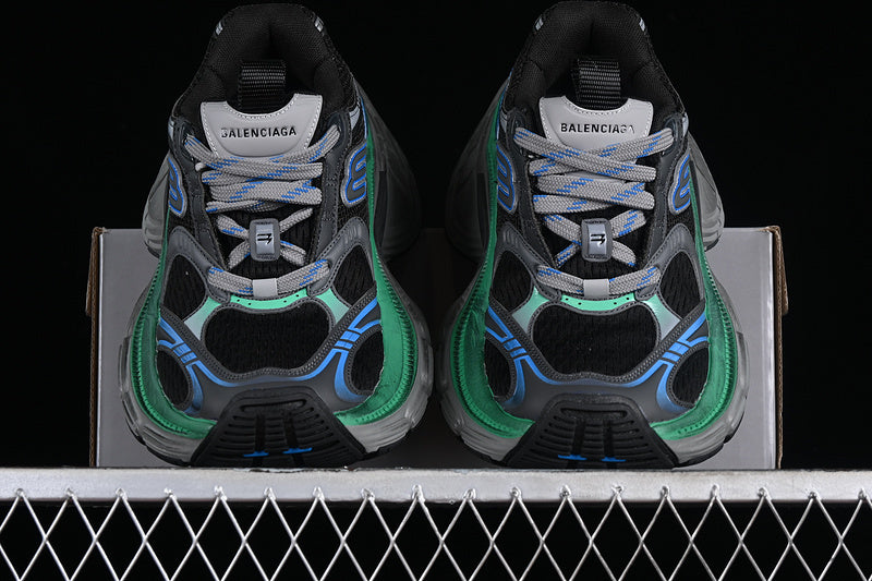 BALENCIAGA