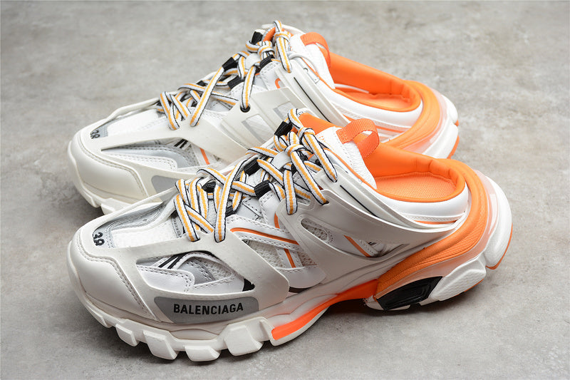 BALENCIAGA