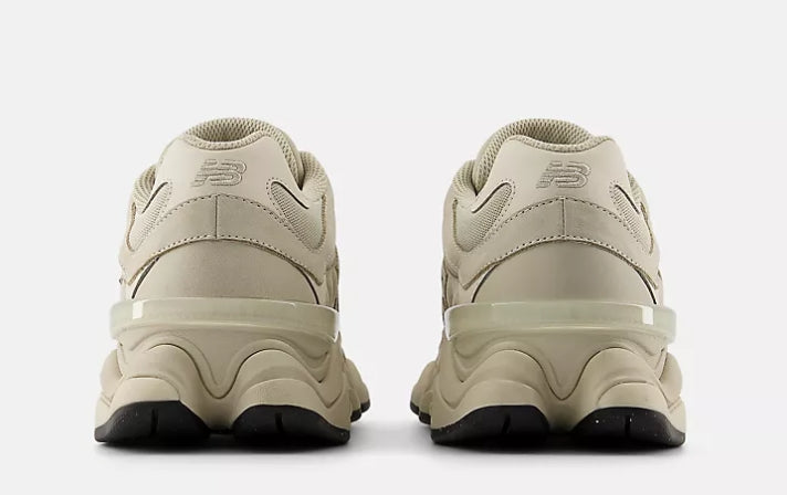 NEW BALANCE 9060 SHIPYARD con LINEN